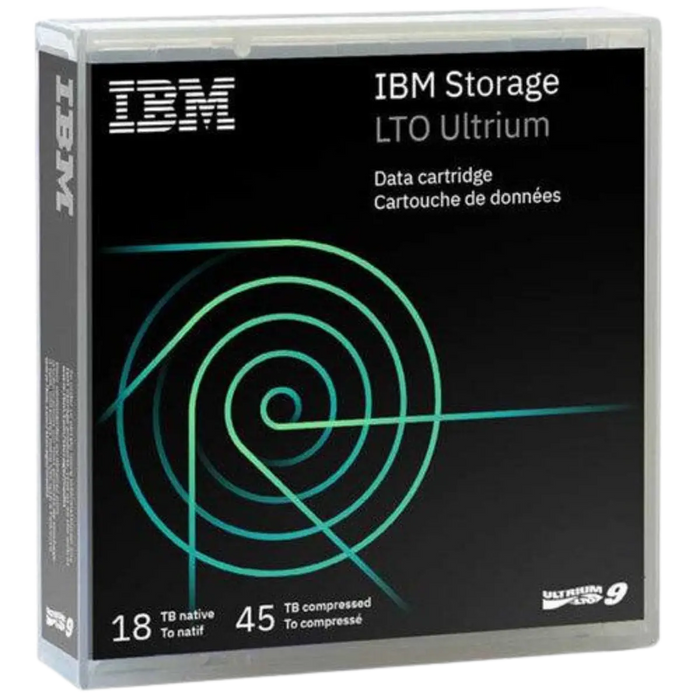 Boîtier IBM Ultrium LTO 9 vu de face et orienté vers la droite