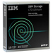 Boîtier IBM Ultrium LTO 9 vu de face et orienté vers la droite