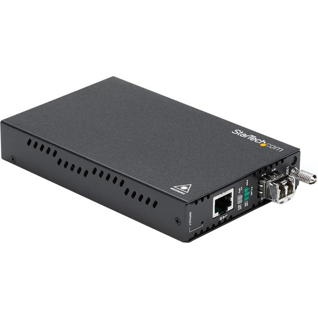 StarTech.com OAM Managed Gigabit Ethernet Fibre Media Converter - Multi Mode LC 550m - Conforme à la norme 802.3ah